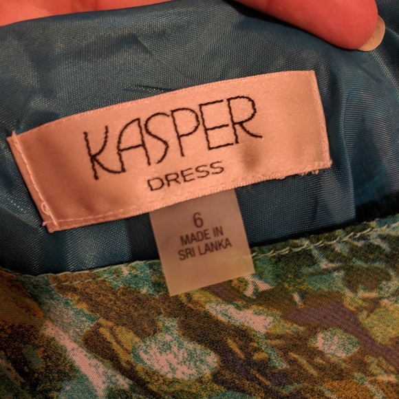 Dress - Picture 2 of 4